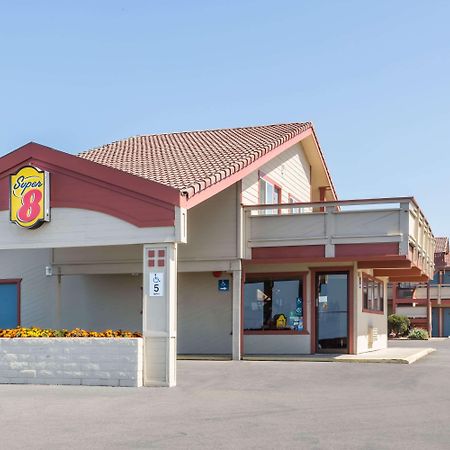 Super 8 By Wyndham Fort Bragg Exterior foto
